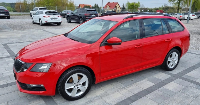 Skoda Octavia cena 49900 przebieg: 149900, rok produkcji 2020 z Kosów Lacki małe 277